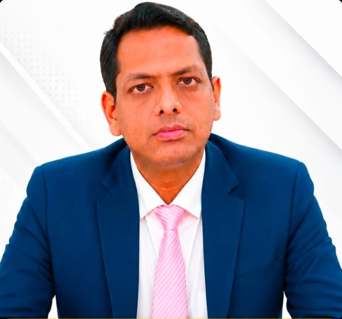 CA Vineet Roongta, President